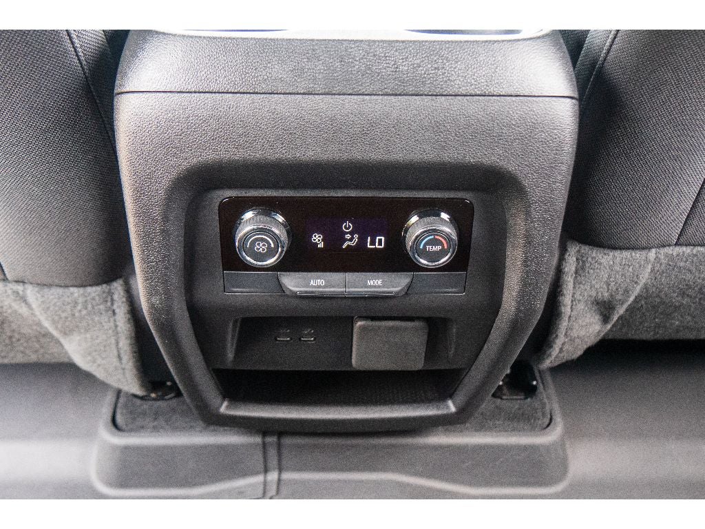 2024 Chevrolet Traverse AWD LT