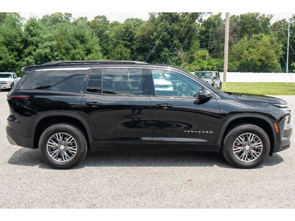 2024 Chevrolet Traverse AWD LT