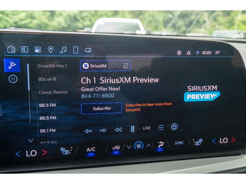 2024 Chevrolet Traverse AWD LT