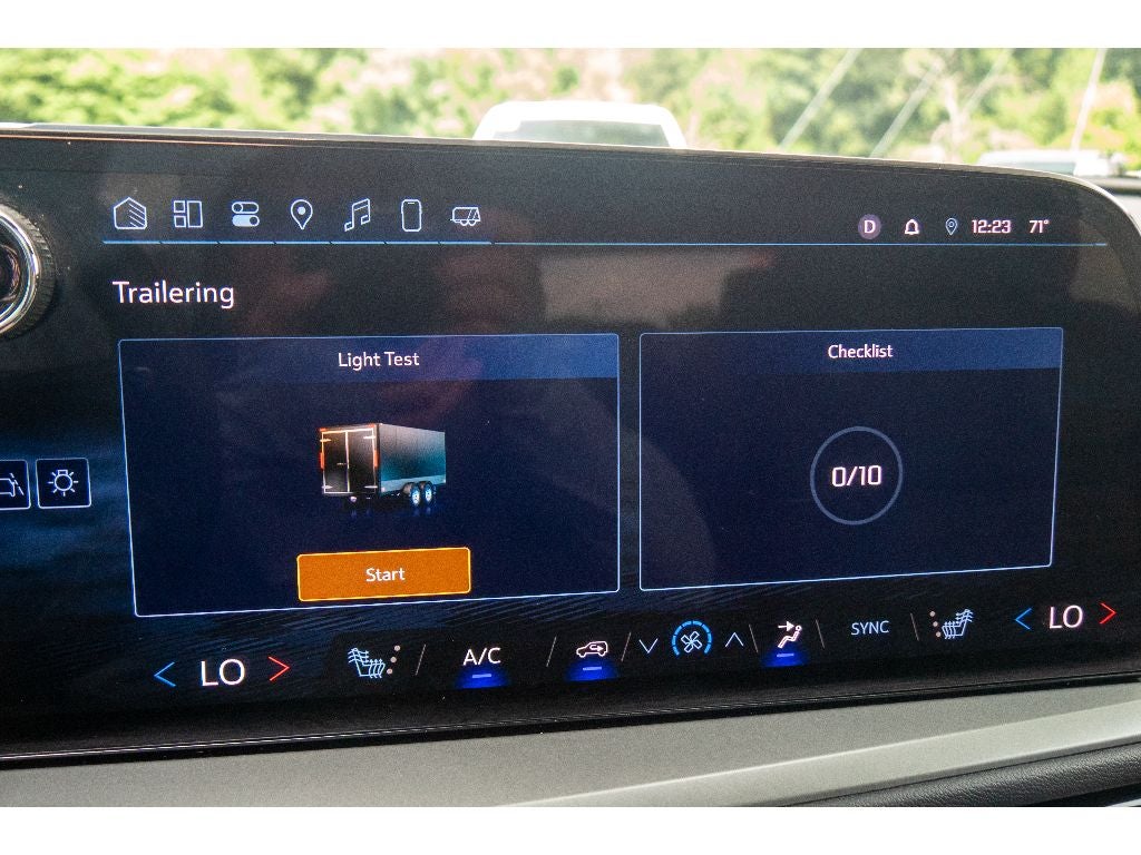 2024 Chevrolet Traverse AWD LT
