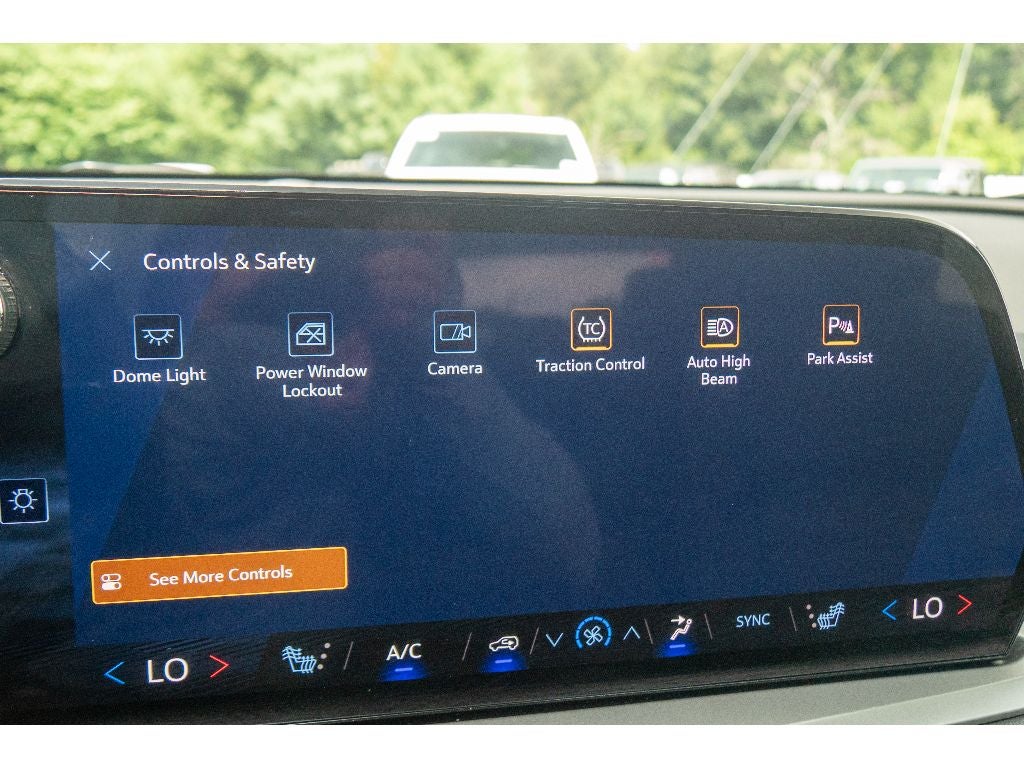 2024 Chevrolet Traverse AWD LT