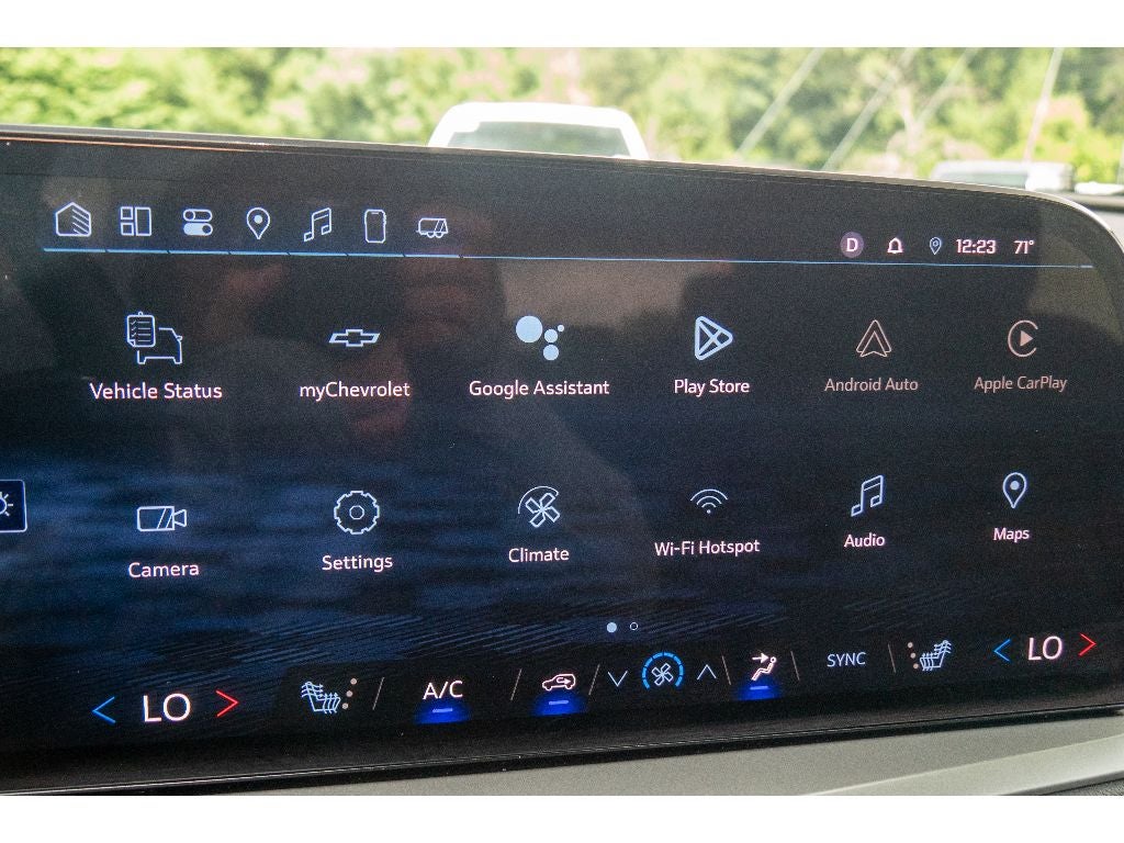 2024 Chevrolet Traverse AWD LT