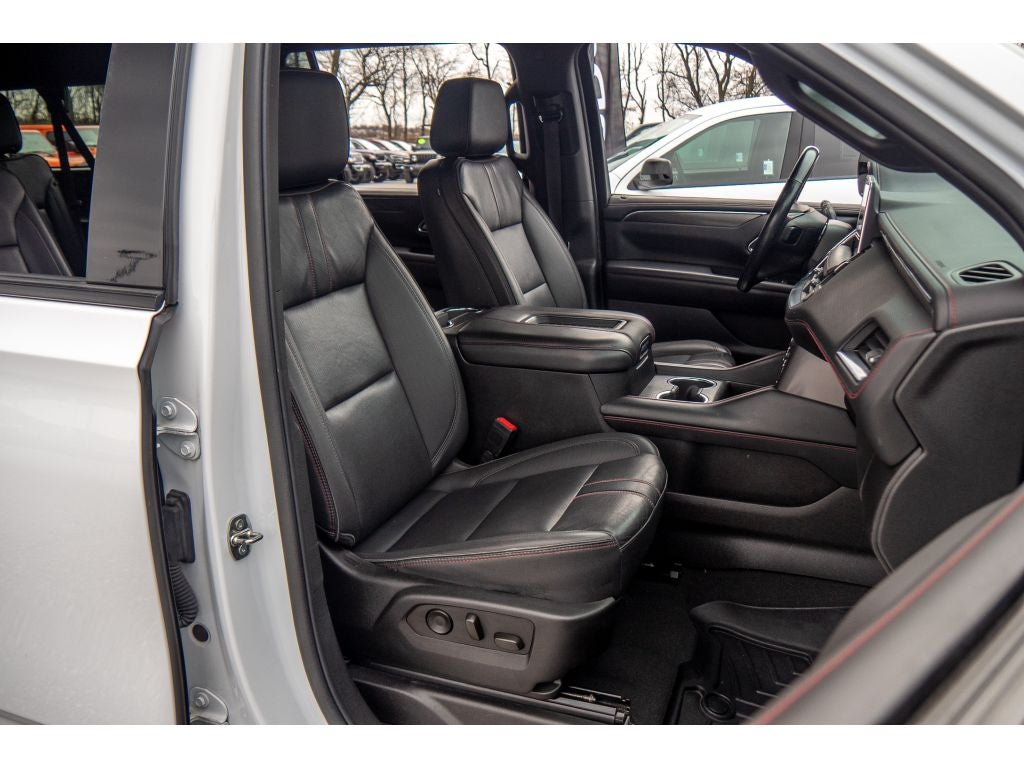 2022 Chevrolet Suburban RST