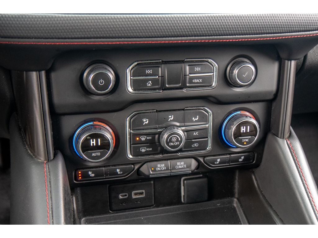 2022 Chevrolet Suburban RST