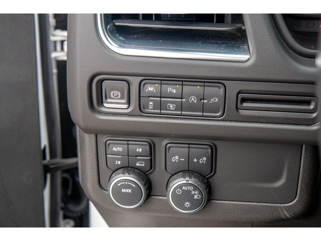 2022 Chevrolet Suburban RST