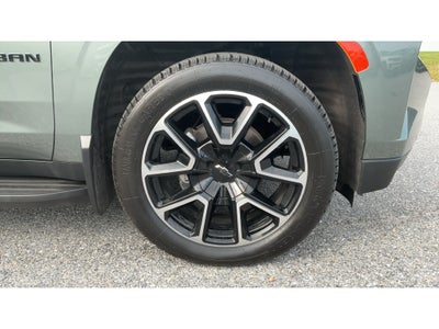 2023 Chevrolet Suburban RST