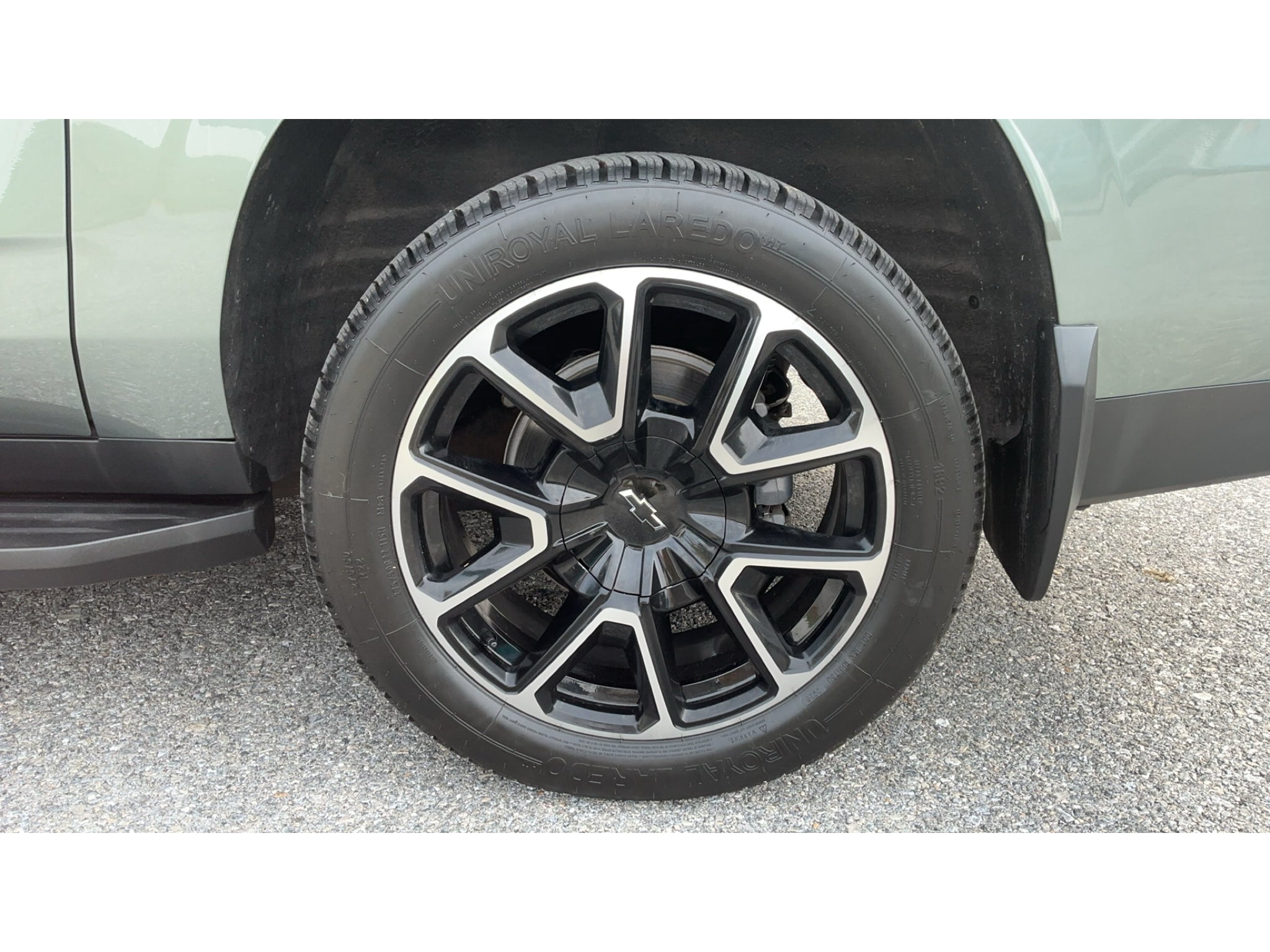 2023 Chevrolet Suburban RST