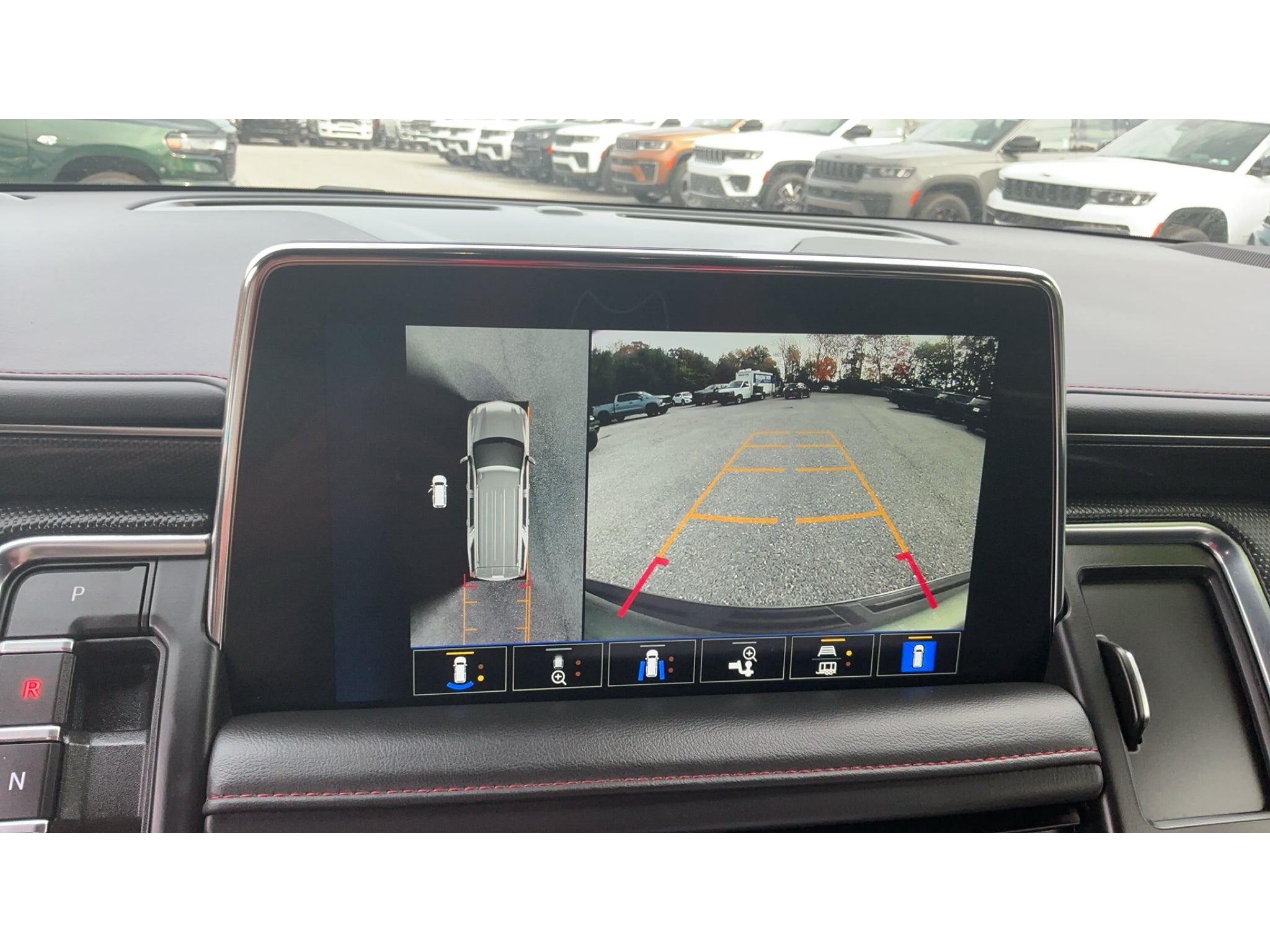 2023 Chevrolet Suburban RST