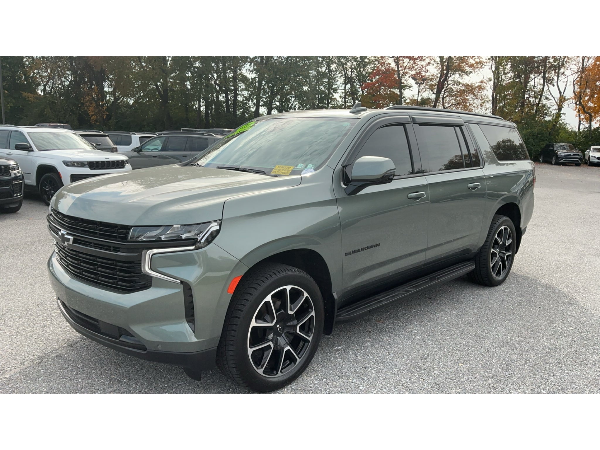 2023 Chevrolet Suburban RST