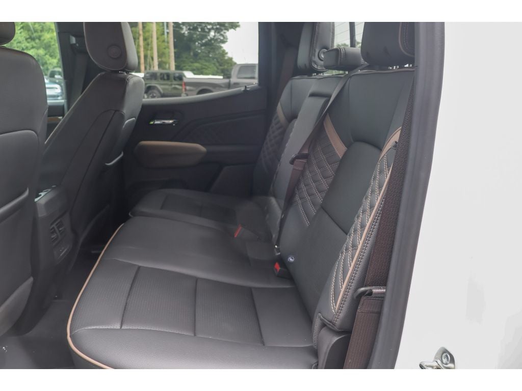 2025 GMC Canyon 4WD Denali