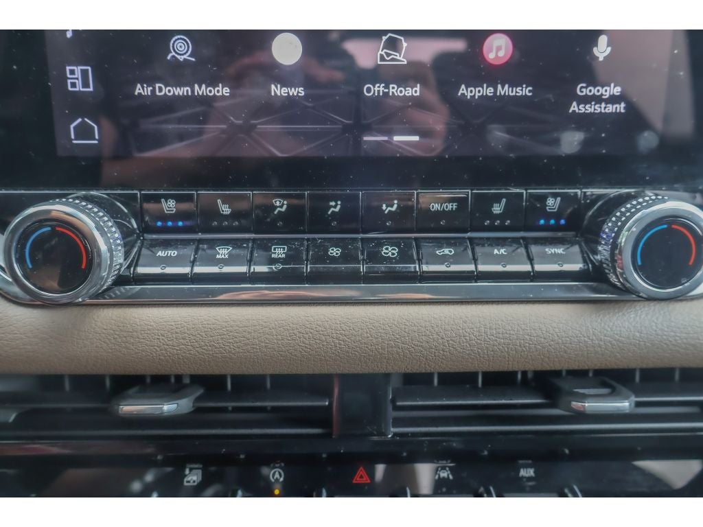 2025 GMC Canyon 4WD Denali