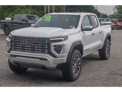 2025 GMC Canyon 4WD Denali