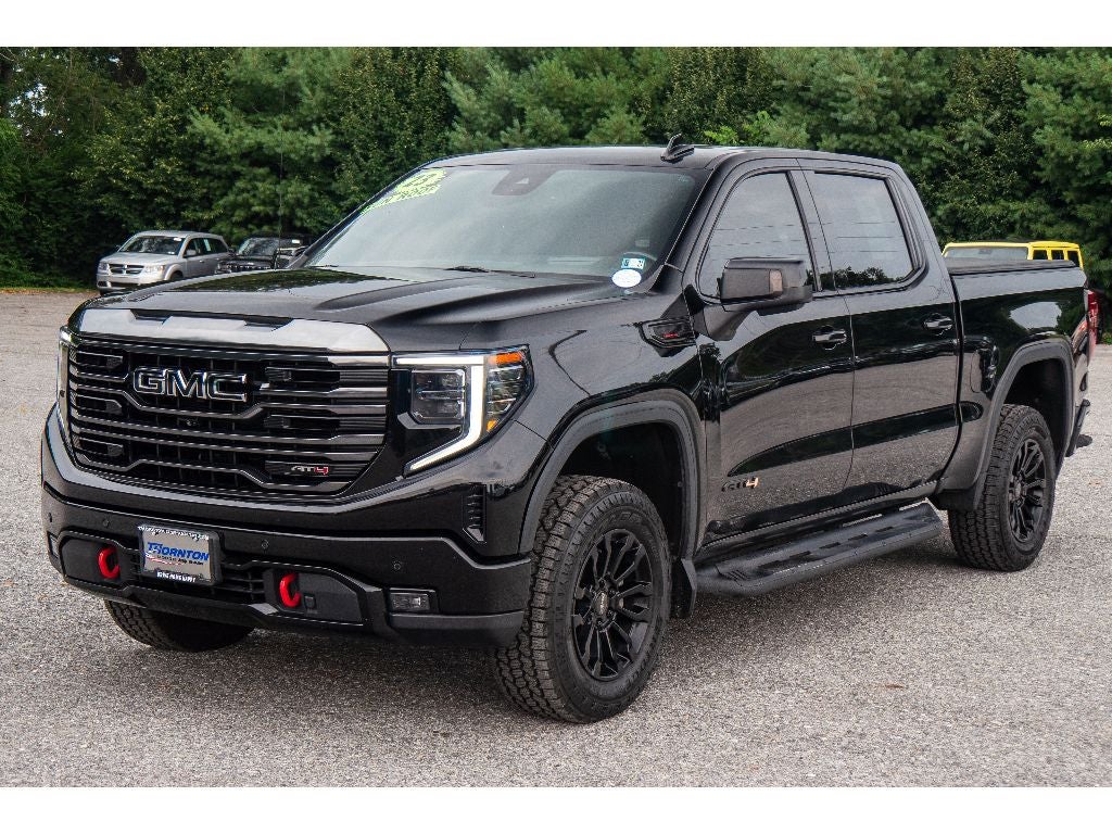 2023 GMC Sierra AT4