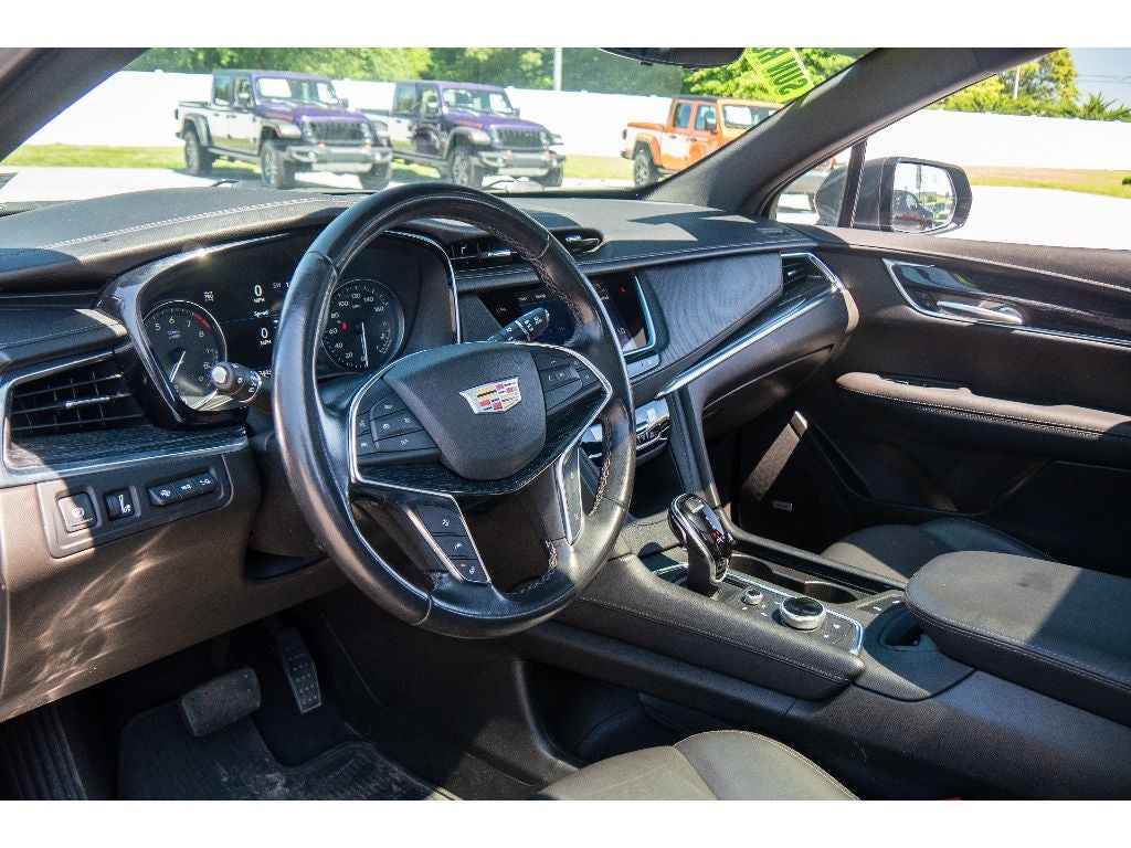 2022 Cadillac XT5 AWD Premium Luxury