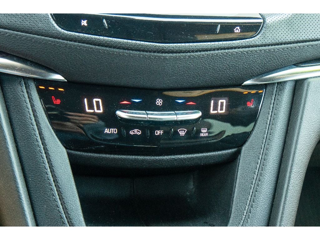 2022 Cadillac XT5 AWD Premium Luxury