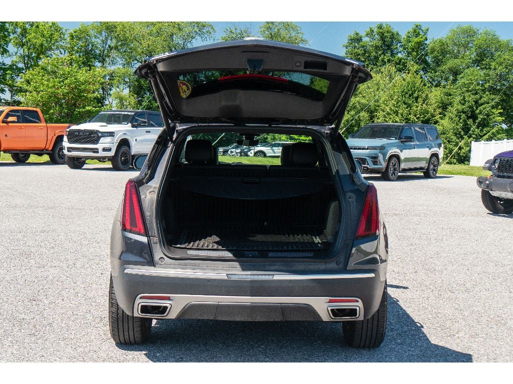 2022 Cadillac XT5 AWD Premium Luxury