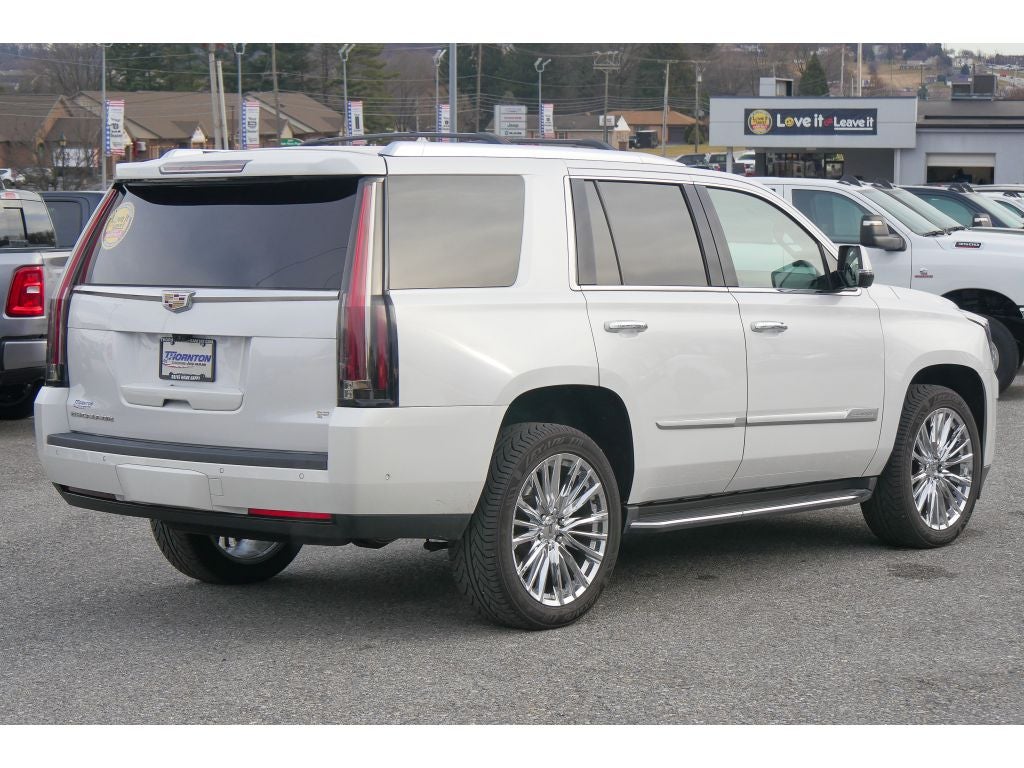 2019 Cadillac Escalade Luxury