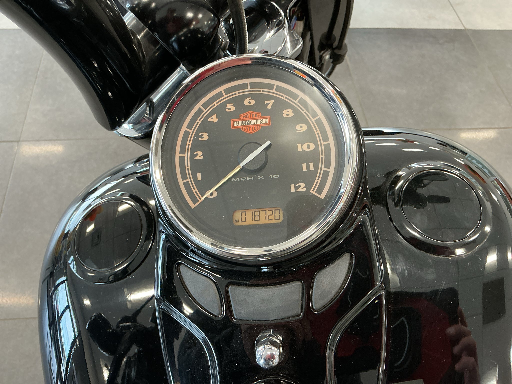 2017 Harley-Davidson FLS Slim Base