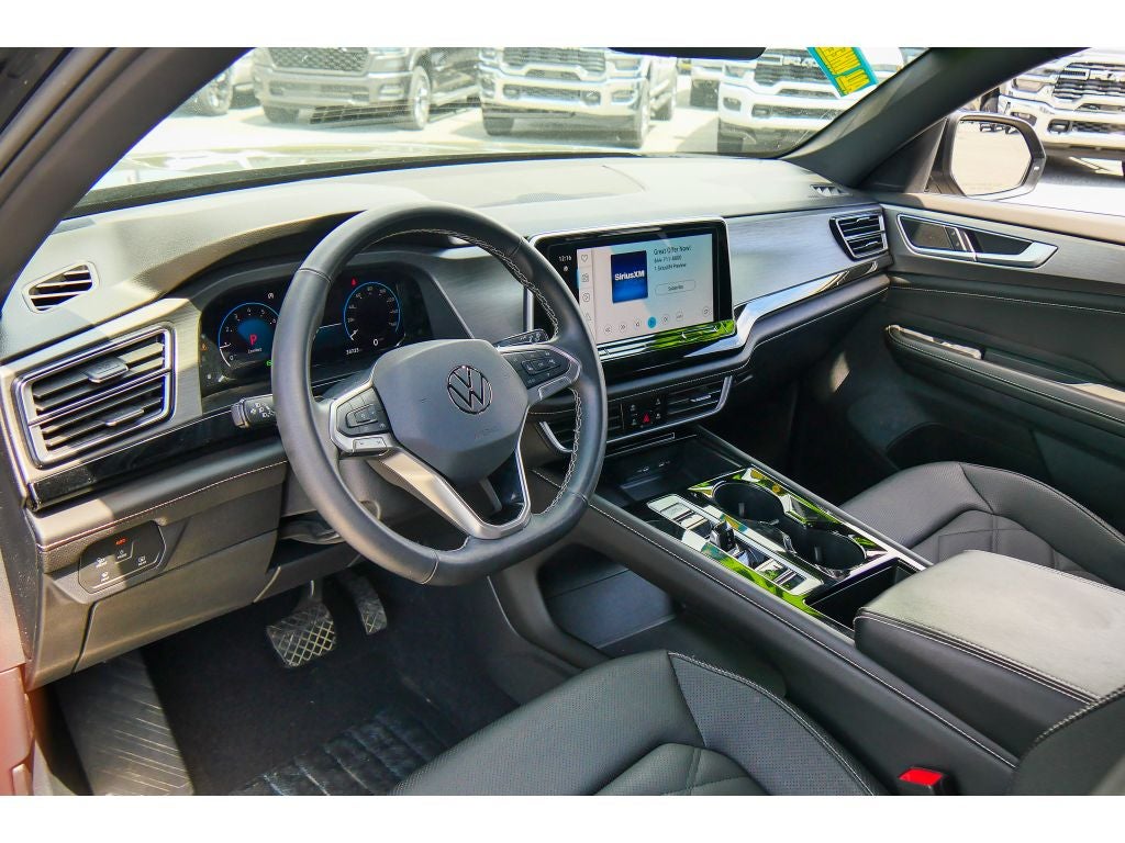 2024 Volkswagen Atlas Cross Sport 2.0T SE w/Technology