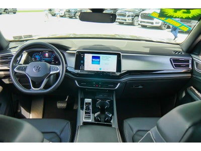 2024 Volkswagen Atlas Cross Sport 2.0T SE w/Technology