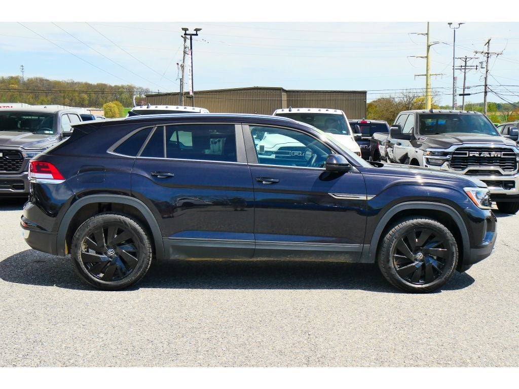 2024 Volkswagen Atlas Cross Sport 2.0T SE w/Technology