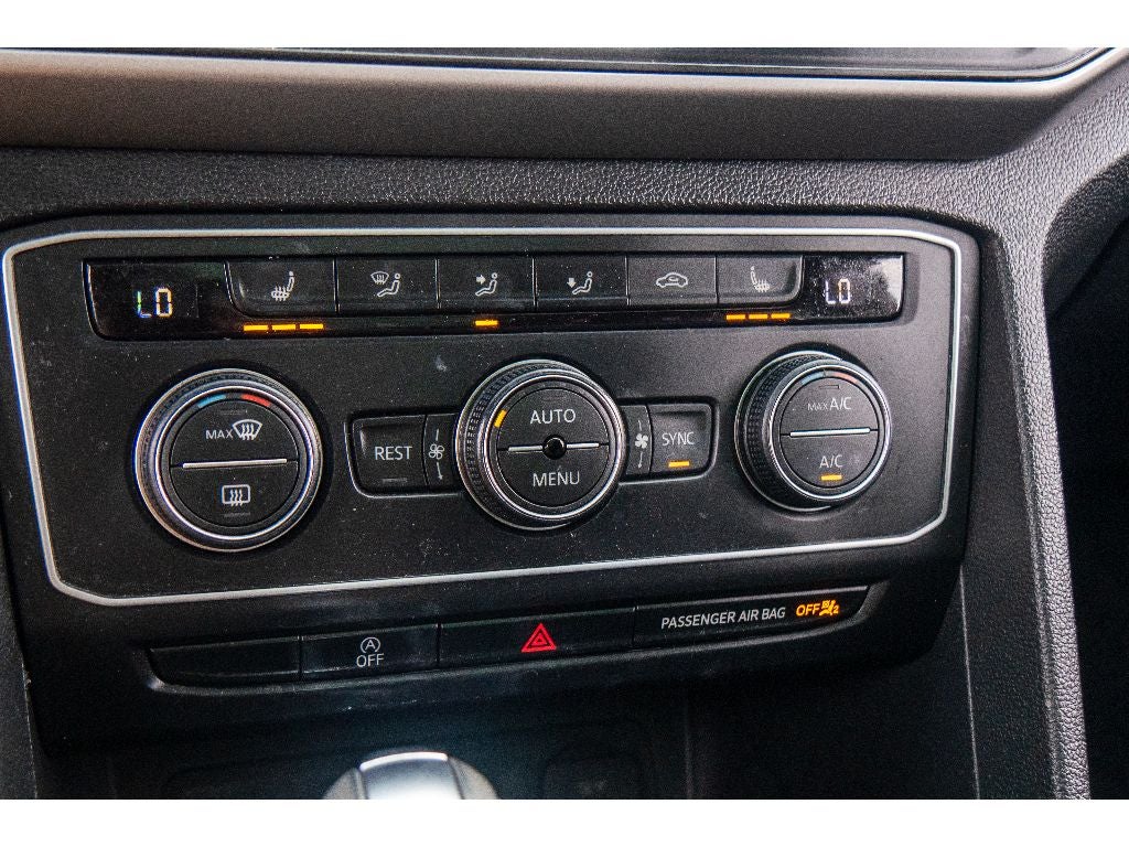 2021 Volkswagen Atlas 3.6L V6 SE w/Technology R-Line