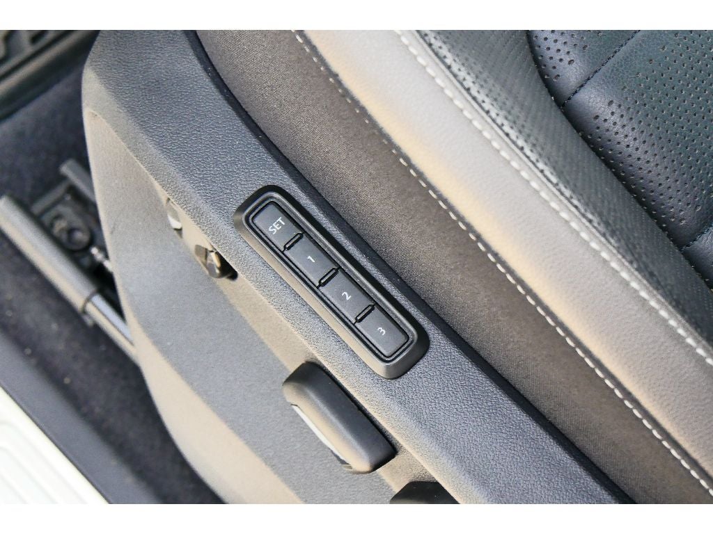 2020 Volkswagen Atlas Cross Sport 3.6L V6 SEL Premium R-Line