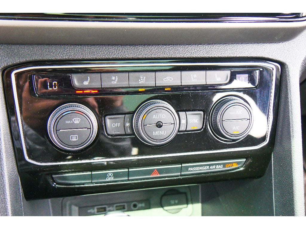 2020 Volkswagen Atlas Cross Sport 3.6L V6 SEL Premium R-Line