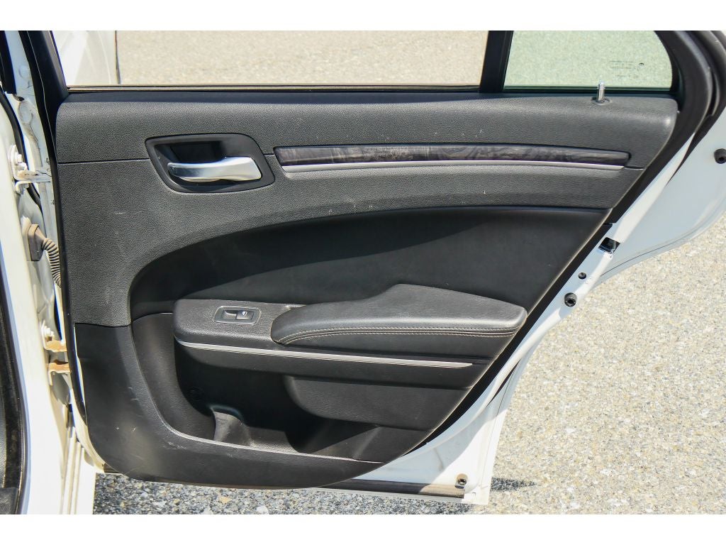 2019 Chrysler 300C Limited