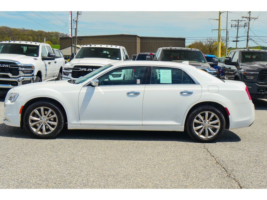 2019 Chrysler 300C Limited