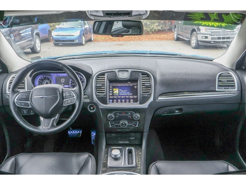 2022 Chrysler 300 Touring L AWD