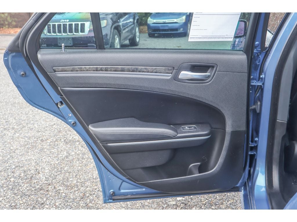 2022 Chrysler 300 Touring L AWD