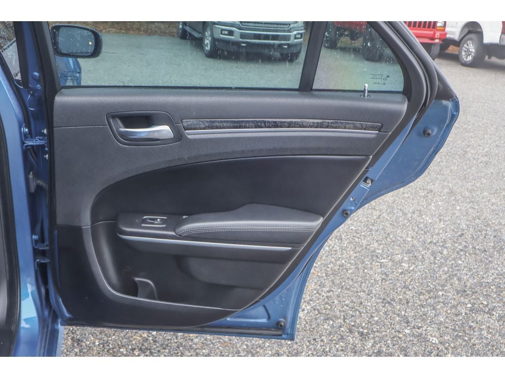 2022 Chrysler 300 Touring L AWD