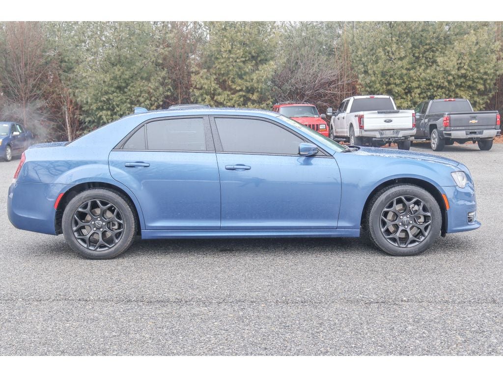 2022 Chrysler 300 Touring L AWD