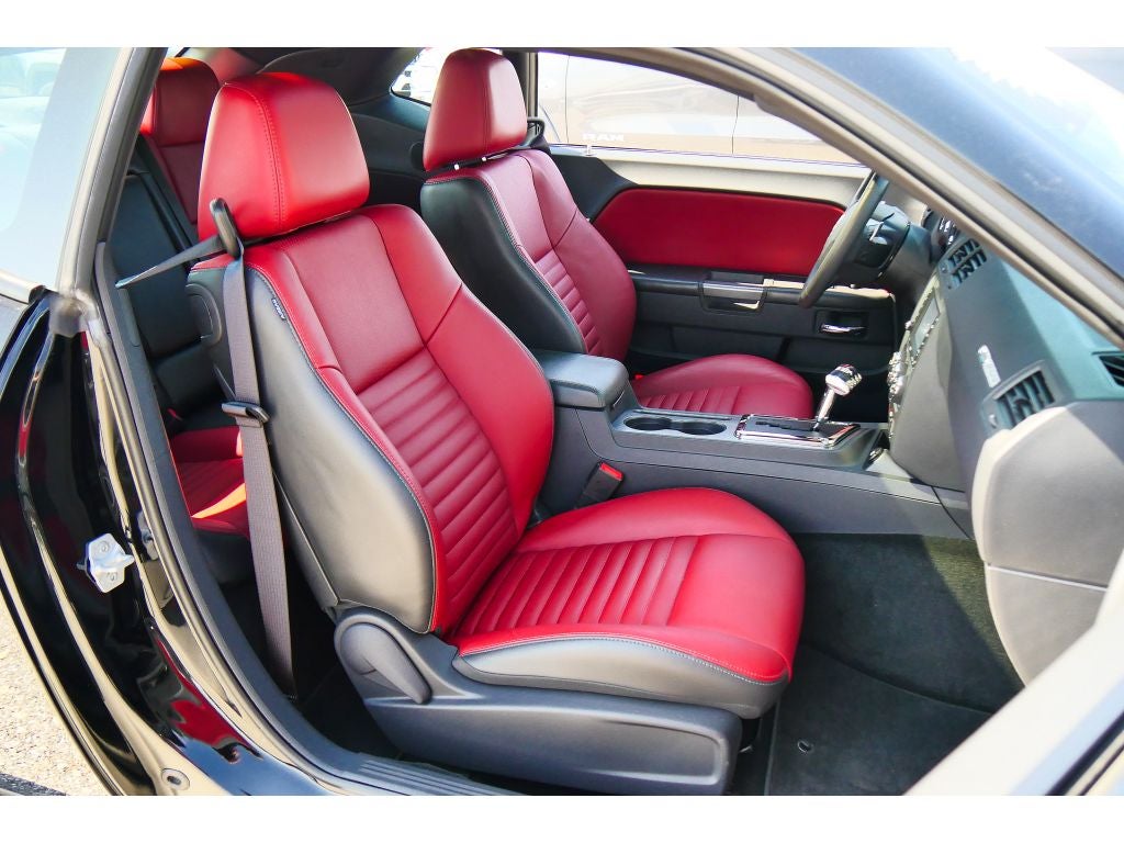 2013 Dodge Challenger R/T Plus