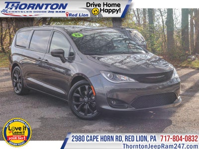 2020 Chrysler Pacifica Touring