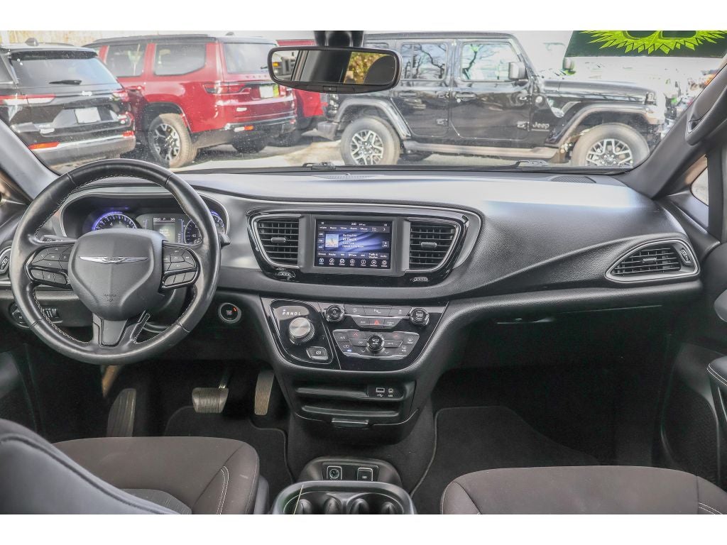 2020 Chrysler Pacifica Touring