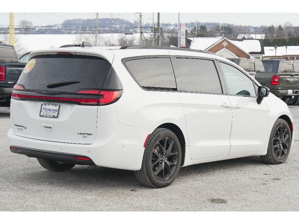 2024 Chrysler Pacifica Limited