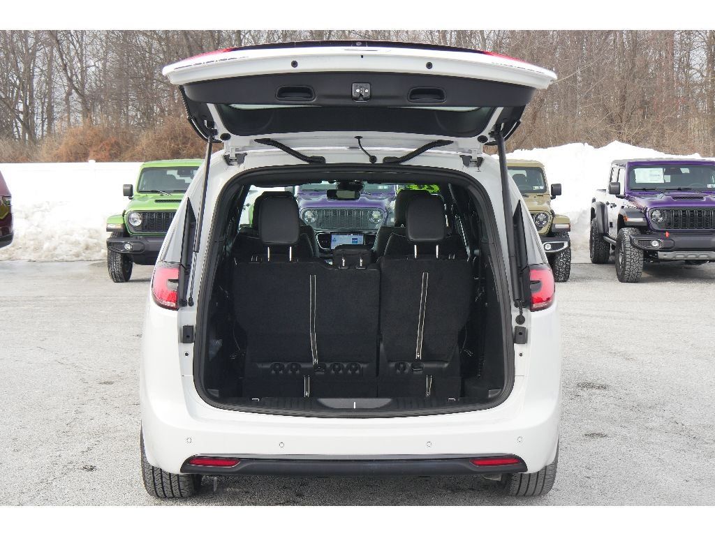 2024 Chrysler Pacifica Limited