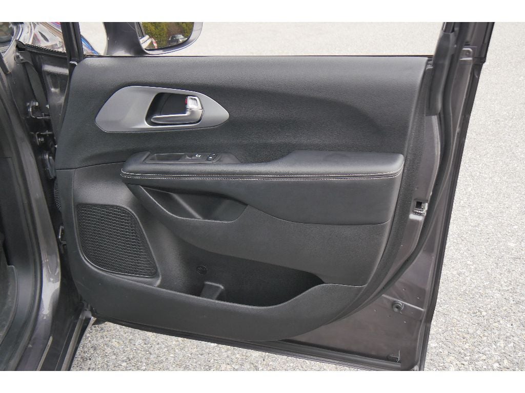 2021 Chrysler Pacifica Hybrid Touring