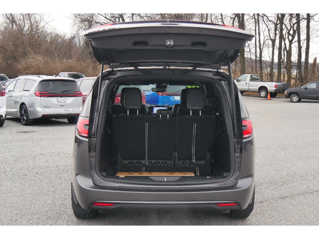 2021 Chrysler Pacifica Hybrid Touring