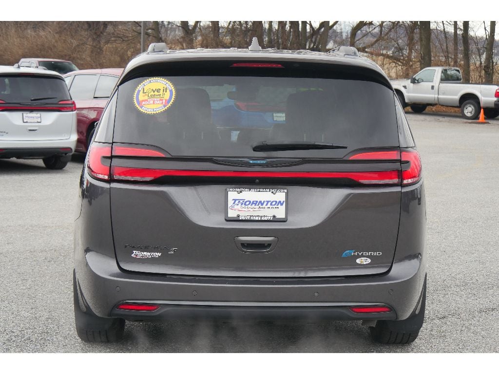 2021 Chrysler Pacifica Hybrid Touring