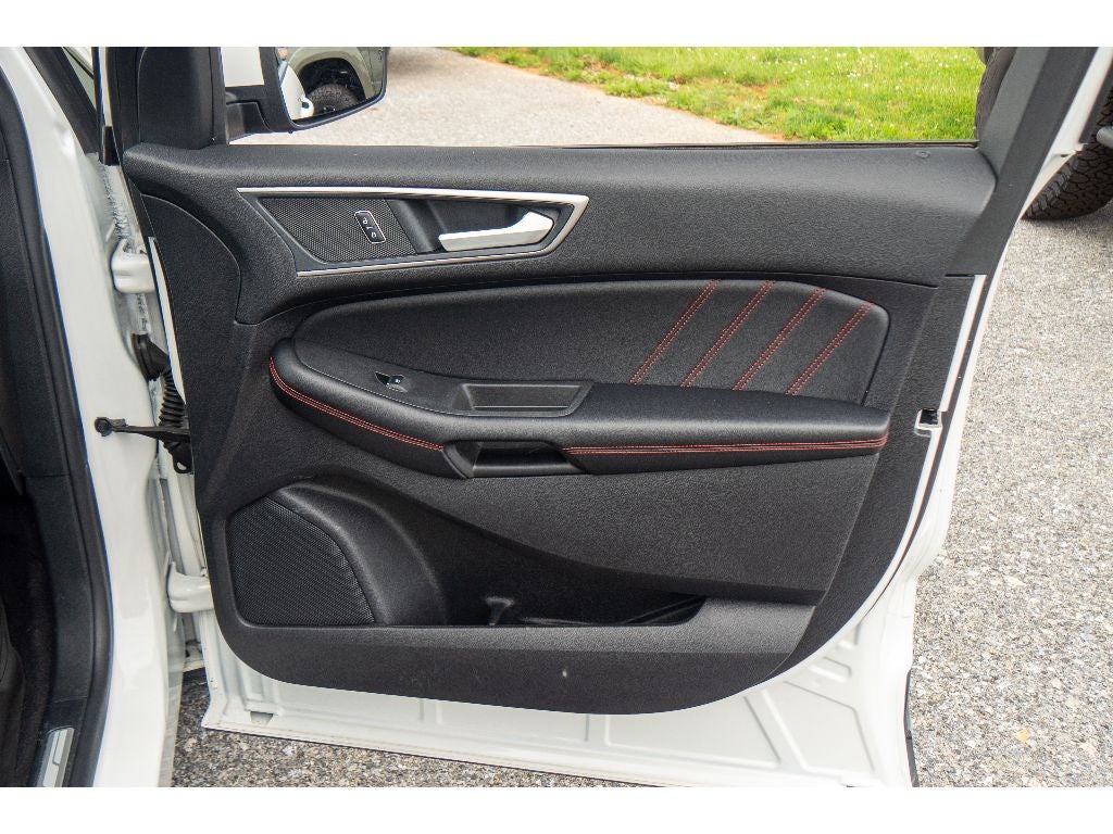 2022 Ford Edge ST-Line