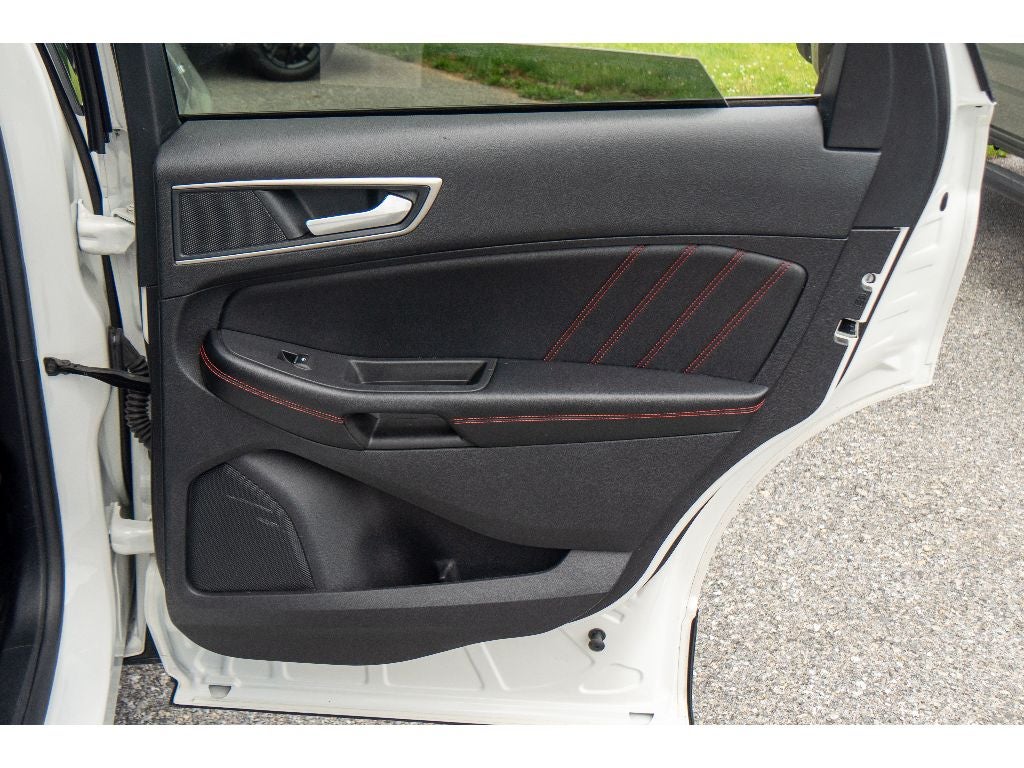 2022 Ford Edge ST-Line