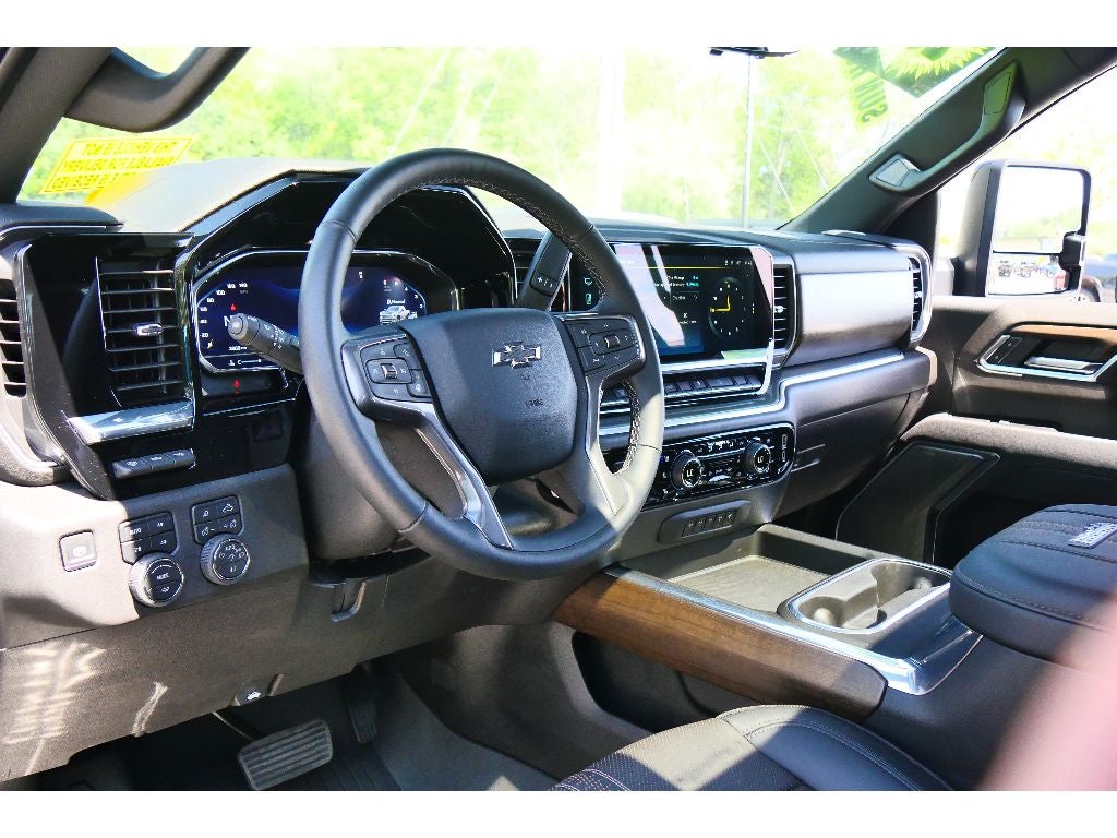 2025 Chevrolet Silverado High Country