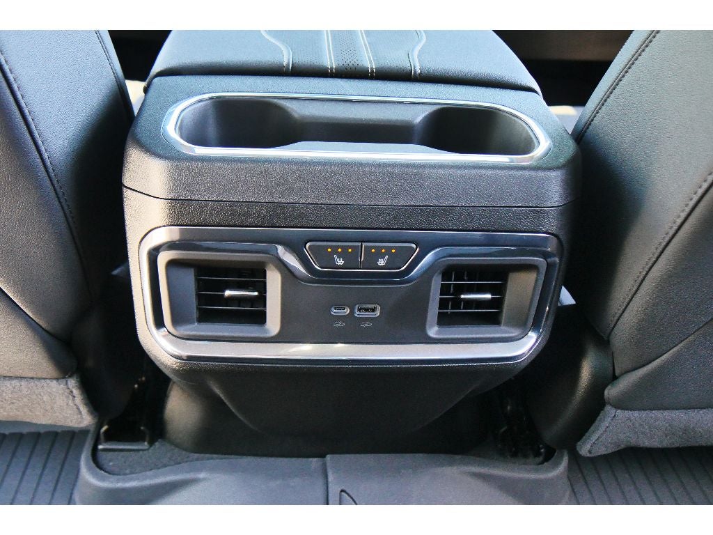 2025 Chevrolet Silverado High Country