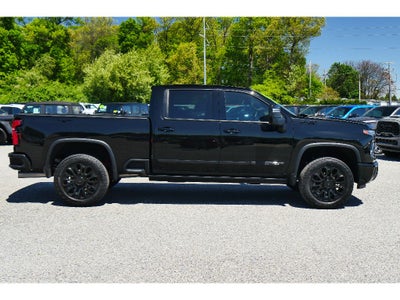 2025 Chevrolet Silverado High Country