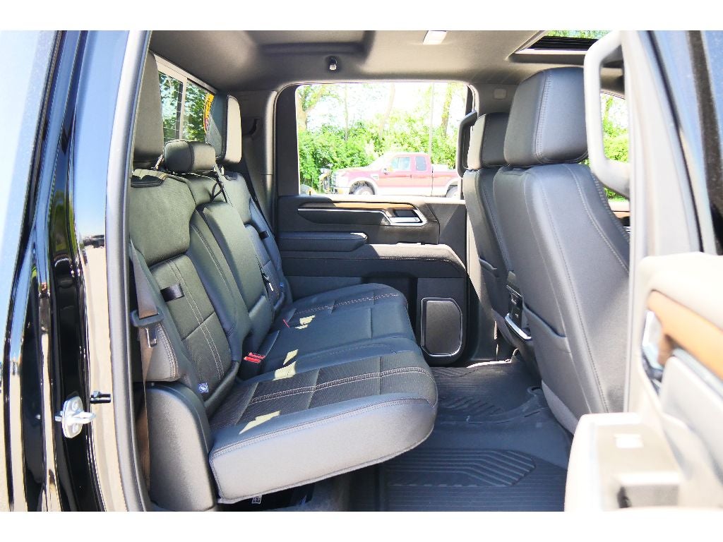 2025 Chevrolet Silverado High Country
