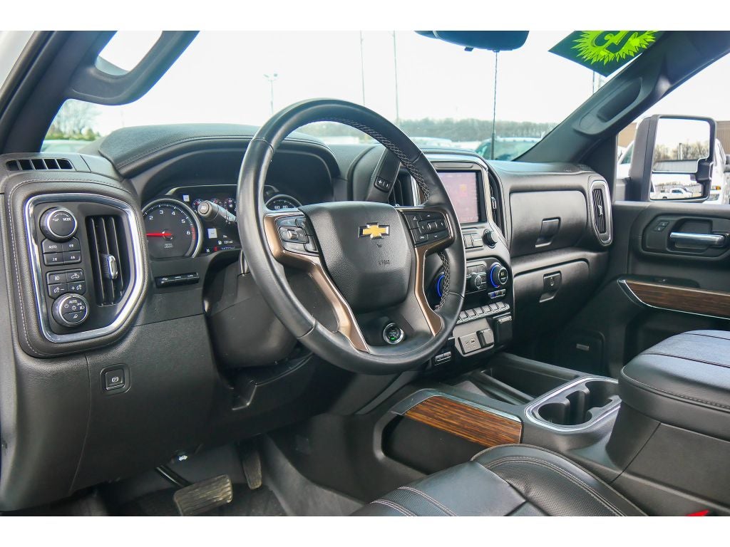 2023 Chevrolet Silverado High Country