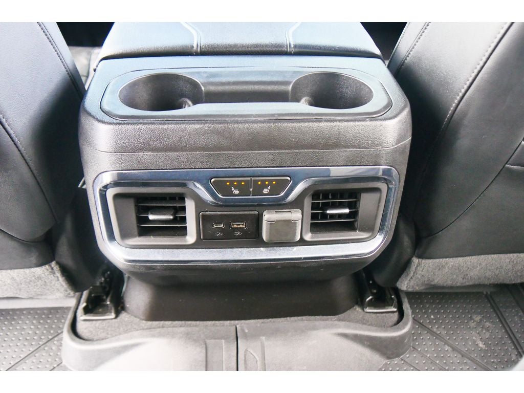 2023 Chevrolet Silverado High Country